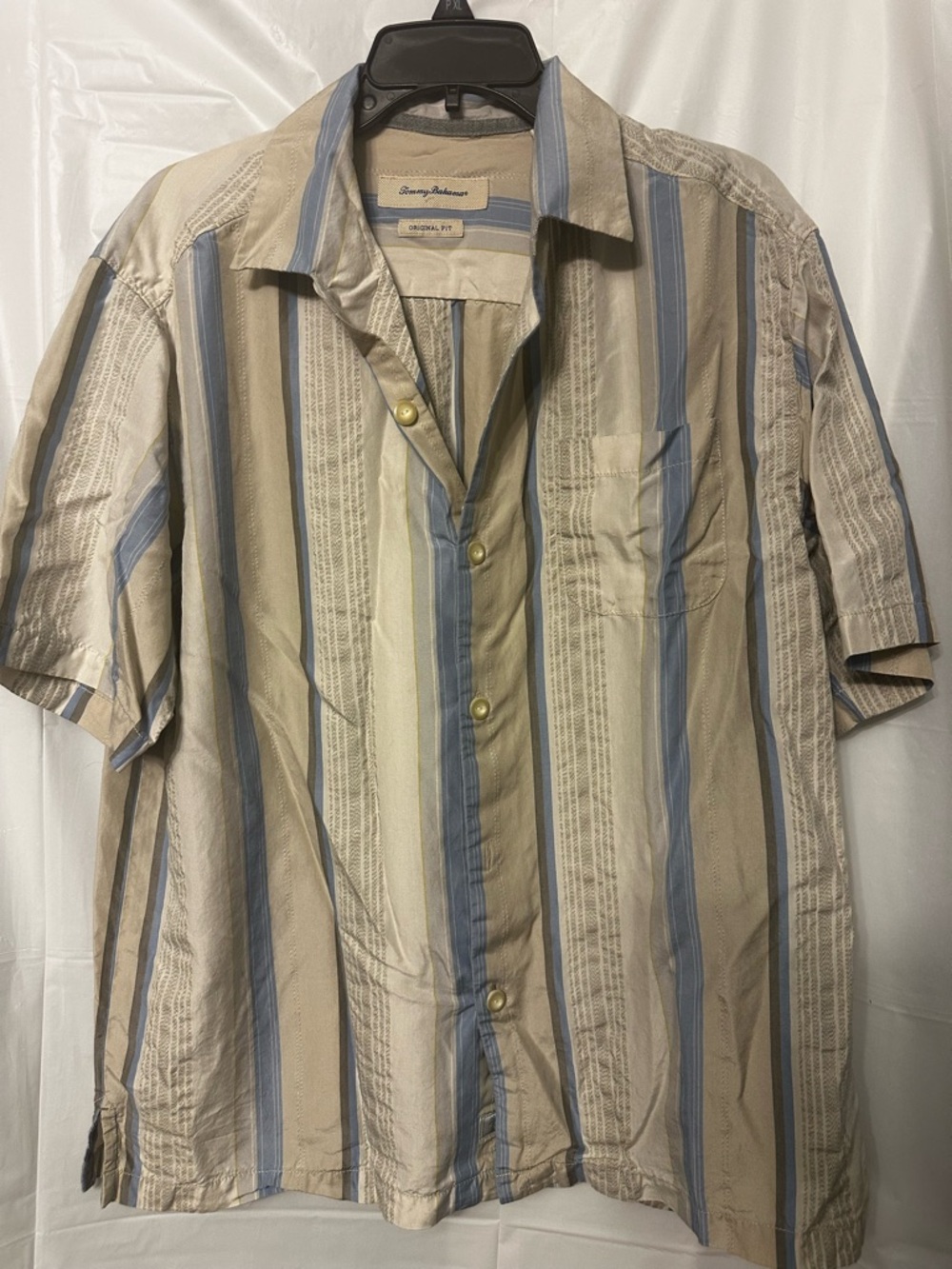 Tommy Bahama men's short-sleeve shirt size Large